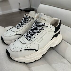 Dolce & Gabbana White and Black Chunky Sneakers size 41 (US8)